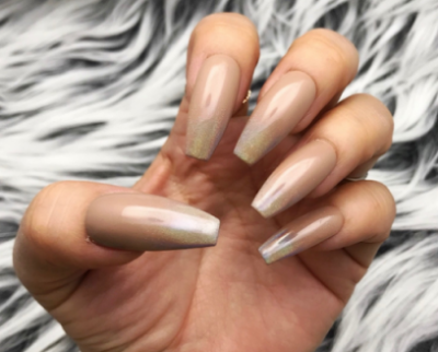 2025 秋季最時髦的「摩卡慕斯」美甲靈感 💅｜讓你愛上的高級棕色系款式